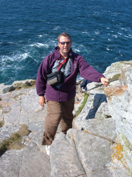 vacaciones 2006 411

Pointe du Ras... todo un espectaculo natural para la vista y el oido