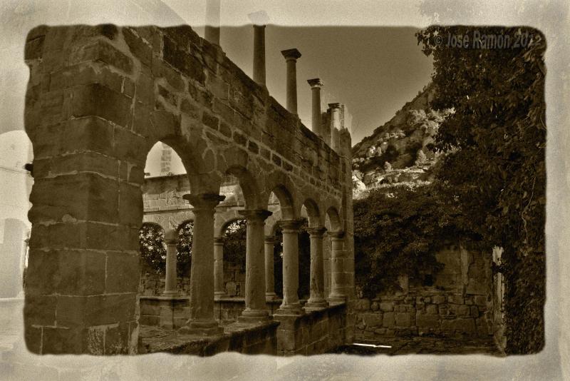 Nombre:  Claustre Sant Salvador.jpg
Visitas: 202
Tama�o: 71.0 KB